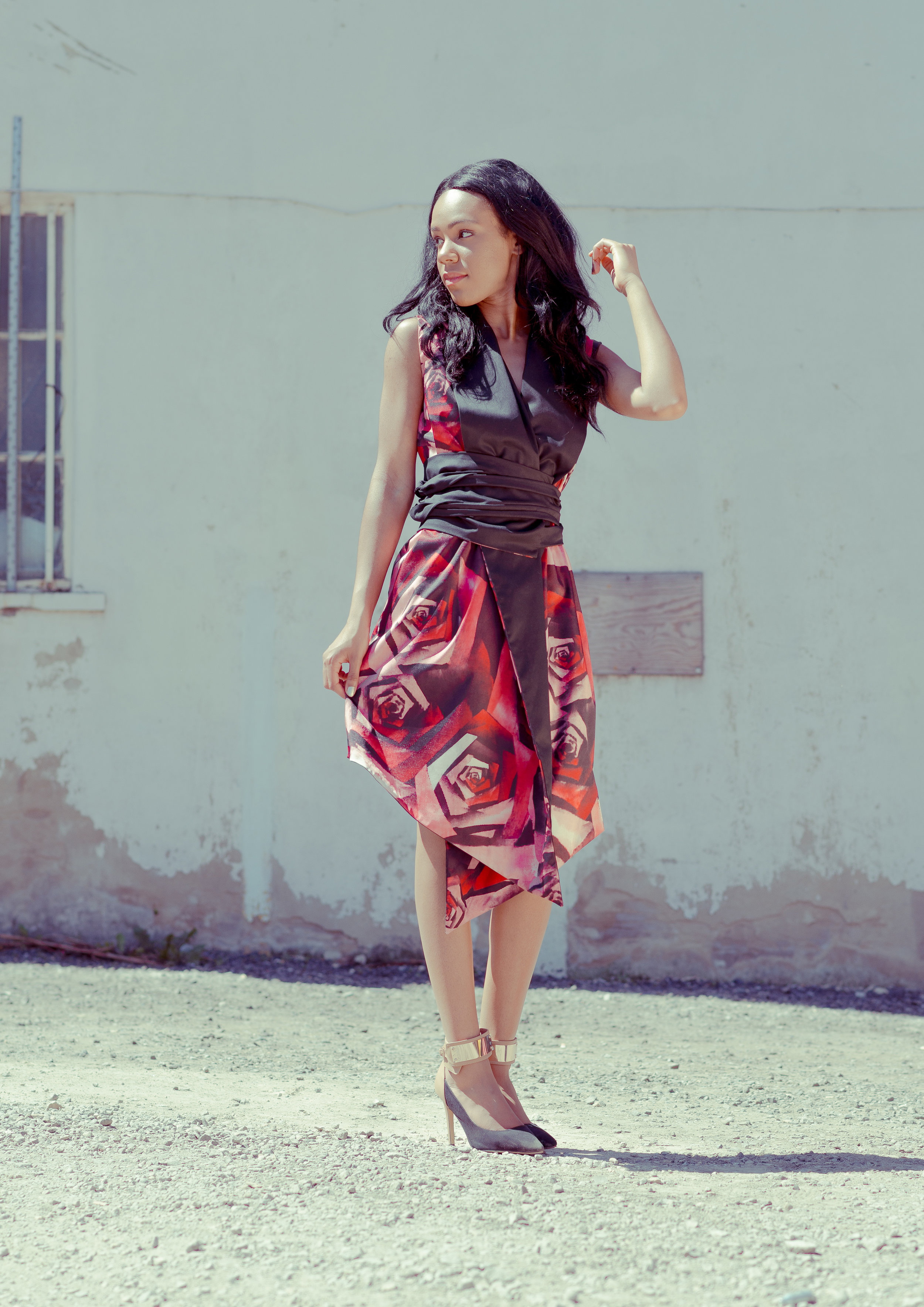 zaramia-ava-zaramiaava-leeds-fashion-designer-ethical-sustainable-tailored-minimalist-emi-red-print-black-jacket-belt-point-skirt-versatile-drape-cowl-styling-womenswear-models-4