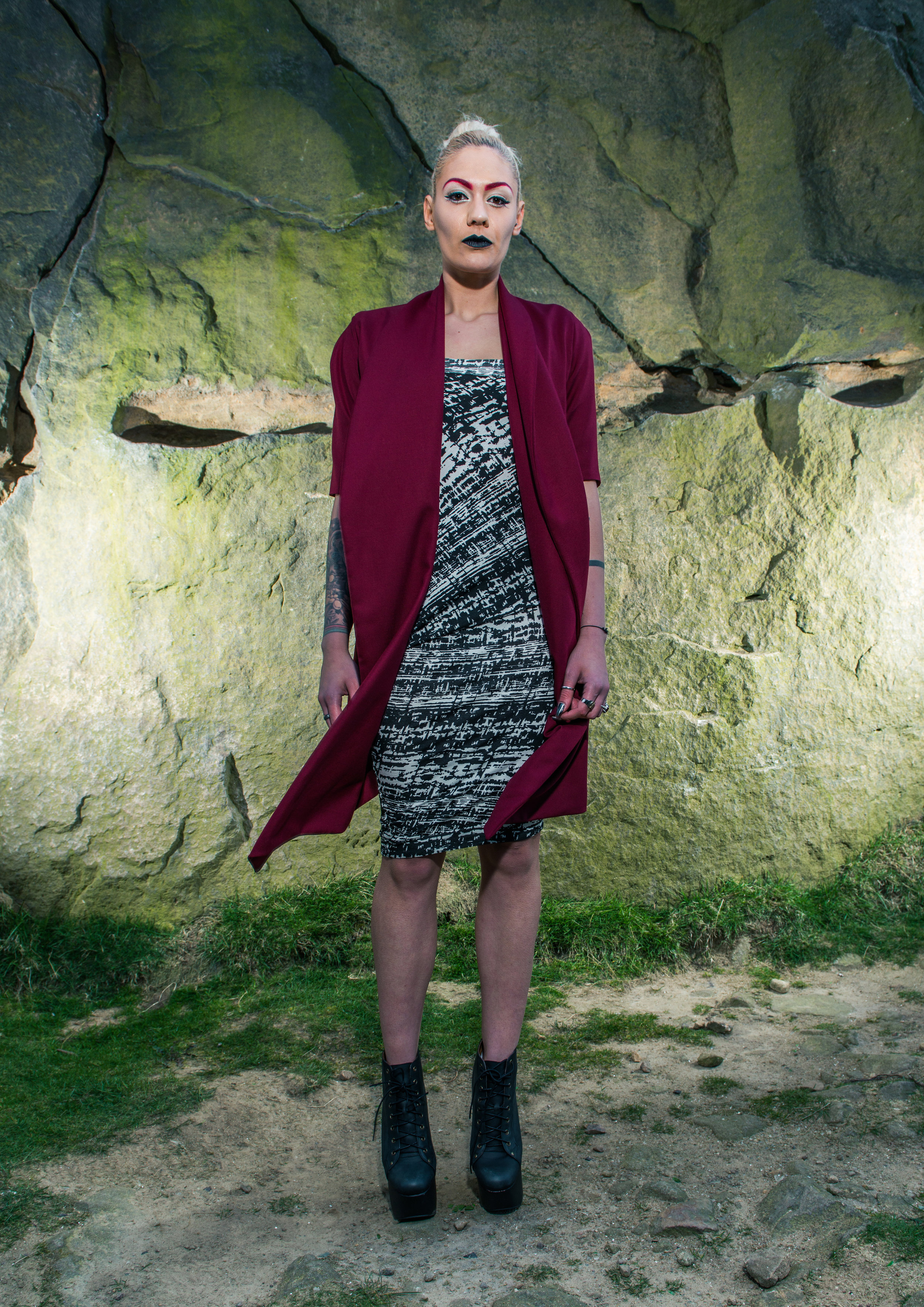 zaramia-ava-zaramiaava-leeds-fashion-designer-ethical-sustainable-tailored-minimalist-red-black-white-print-fitted-point skirt-mai-versatile-drape-cowl-styling-womenswear-models-photoshoot-location-31