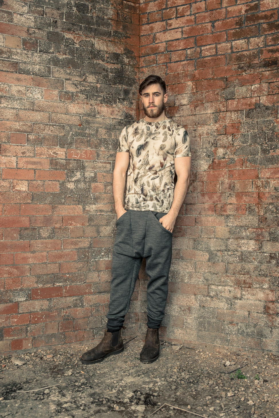 zaramia-ava-zaramiaava-leeds-fashion-designer-ethical-sustainable-tailored-minimalist-fitted-versatile-drape-koji-grey-tshirt-top-hareem-trousers-black-grey-texture-styling-menswear-model-23