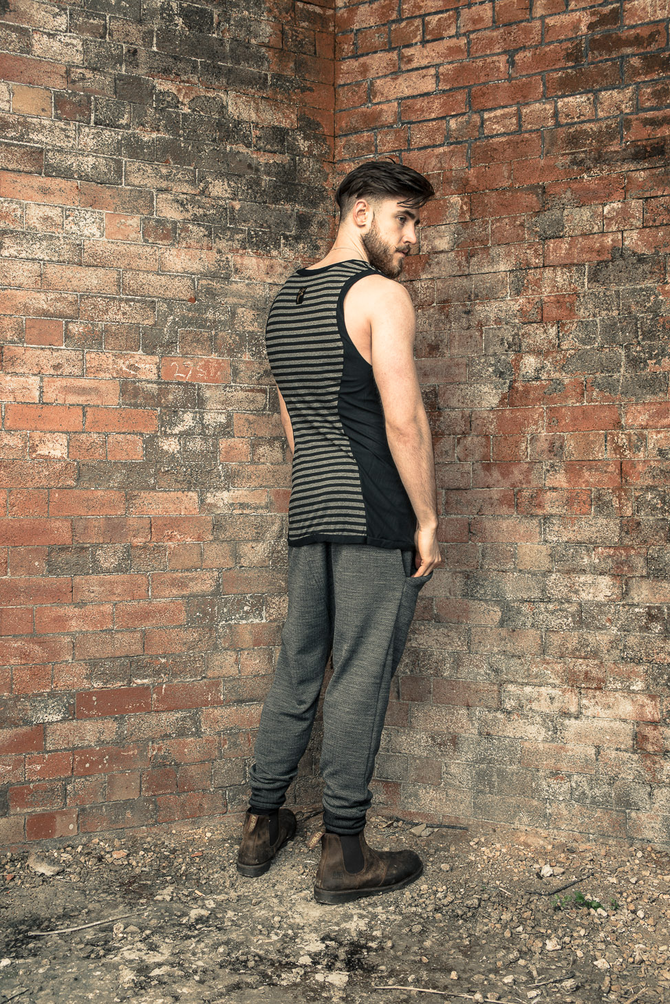 zaramia-ava-zaramiaava-leeds-fashion-designer-ethical-sustainable-tailored-minimalist-stripe-fitted-versatile-drape-grey-tshirt-top-vest-hareem-trousers-black-grey-texture-styling-12