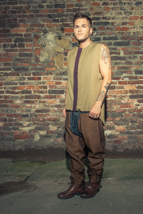 zaramia-ava-zaramiaava-leeds-fashion-designer-ethical-sustainable-tailored-minimalist-versatile-drape-taupe-black-shirt-vest-top-denim-trousers-brown-styling-menswear-model-photoshoot--8