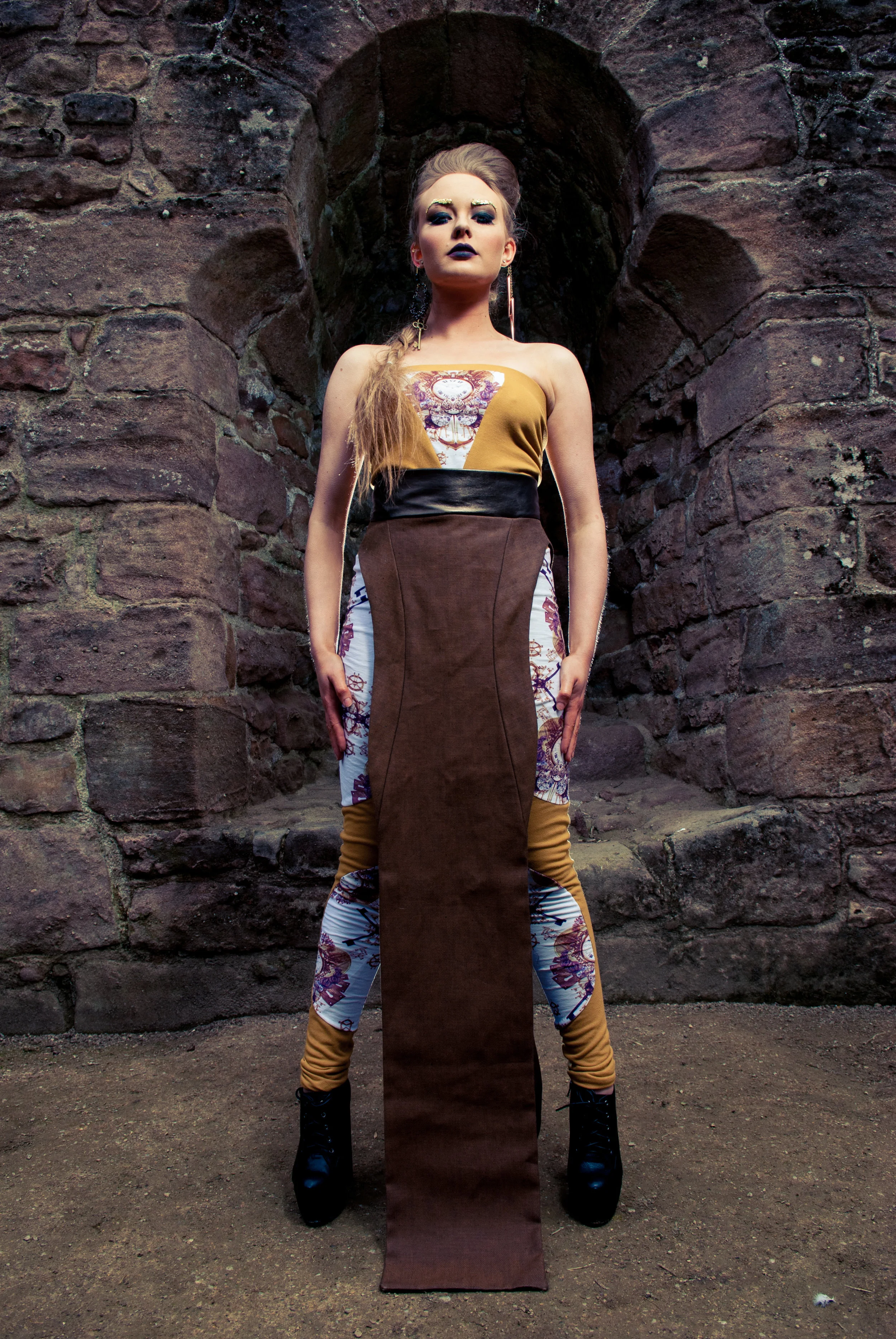 zaramia-ava-zaramiaava-leeds-fashion-designer-ethical-sustainable-tailored-minimalist-versatile-drape-wrap-top-cowl-bodysuit-bandeau-skirt-padding-jumpsuit-panels-print-belt-styling-womenswear-model-4