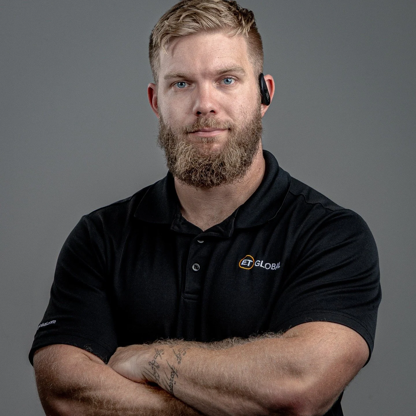 Make a Powerful First Impression
Whether you're applying for a job, networking online, or building a personal brand, your headshot is often the first thing people see. A high-quality, professional image immediately conveys credibility, confidence, an