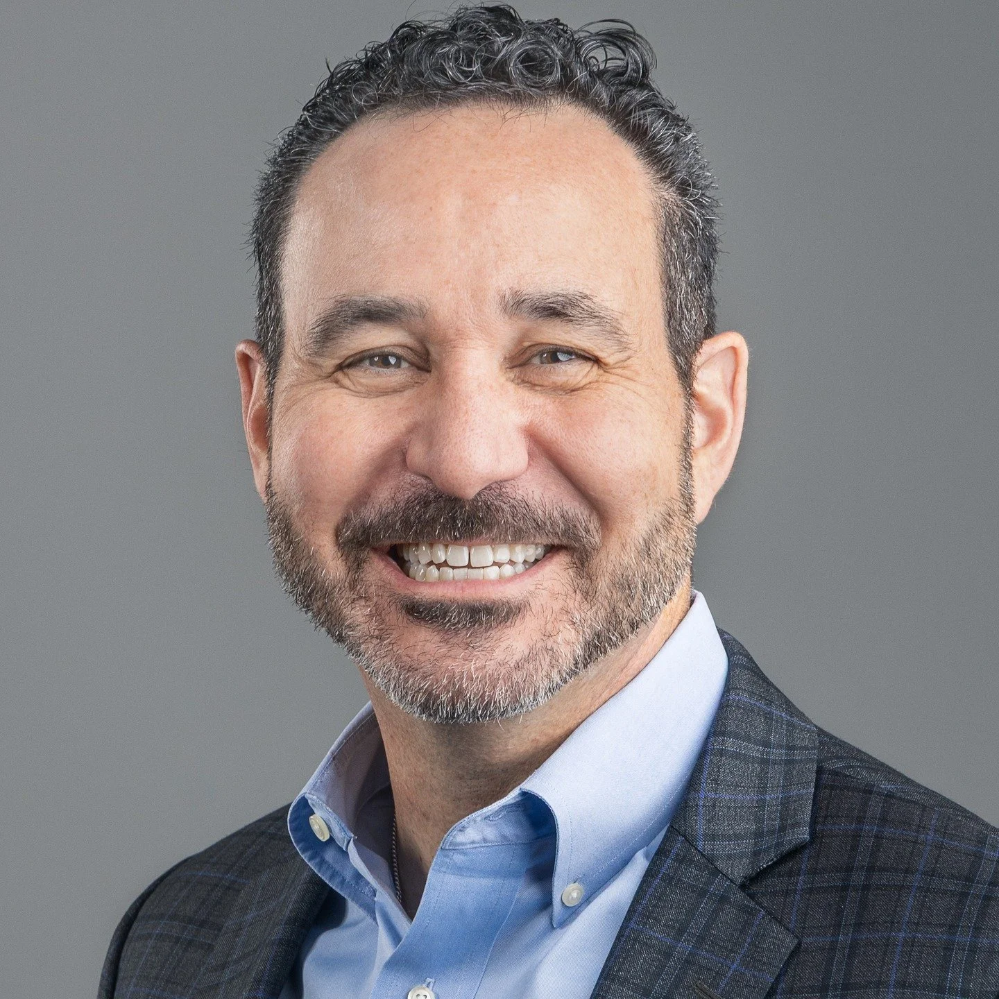 I don&rsquo;t just take pictures &mdash; I capture presence. I specialize in helping people feel comfortable, confident, and seen, so that the final image reflects exactly who you are at your best. With a keen eye for detail, professional lighting an