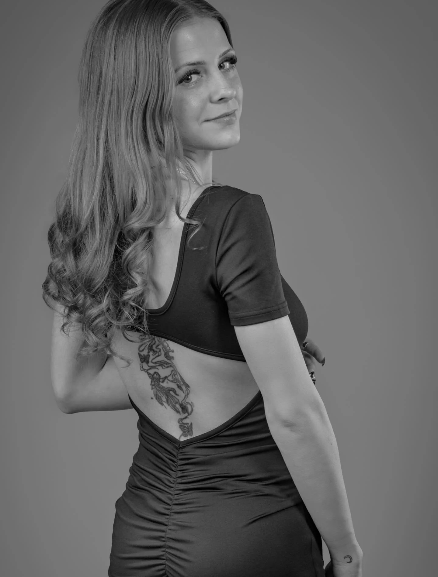 Over the shoulder #model #atl #photographer #gwinett #portrait