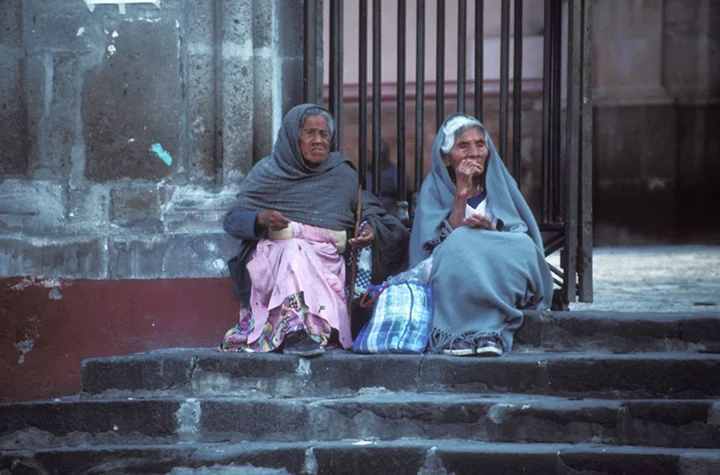 3beggar women.jpg