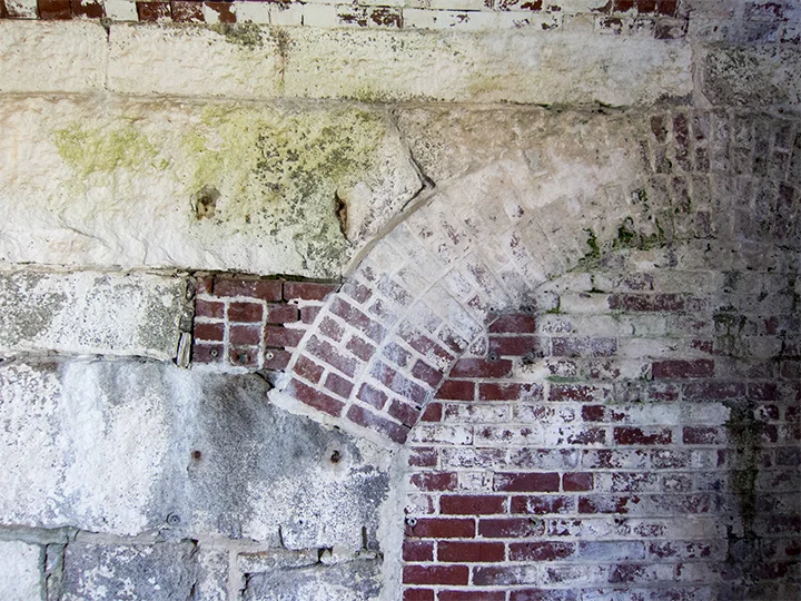 Georges.brick arch.jpg