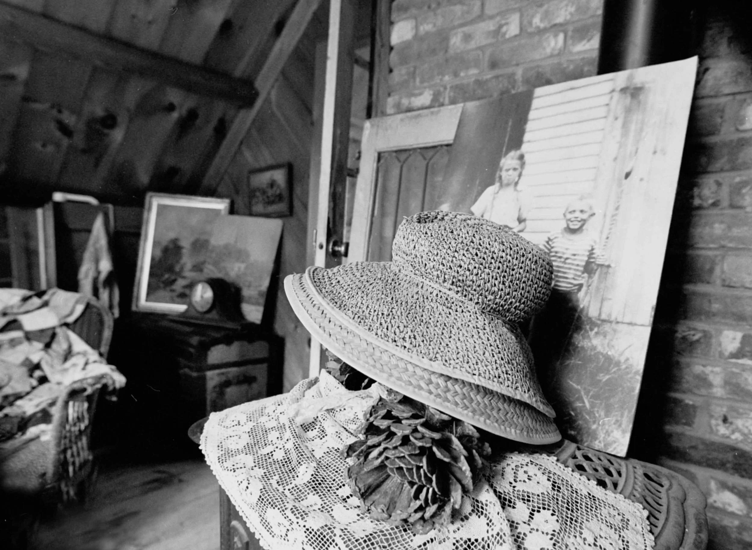 Deedy hat.psdsharp.jpg