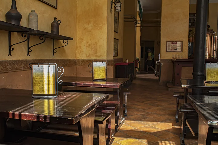 restraunt interior.jpg