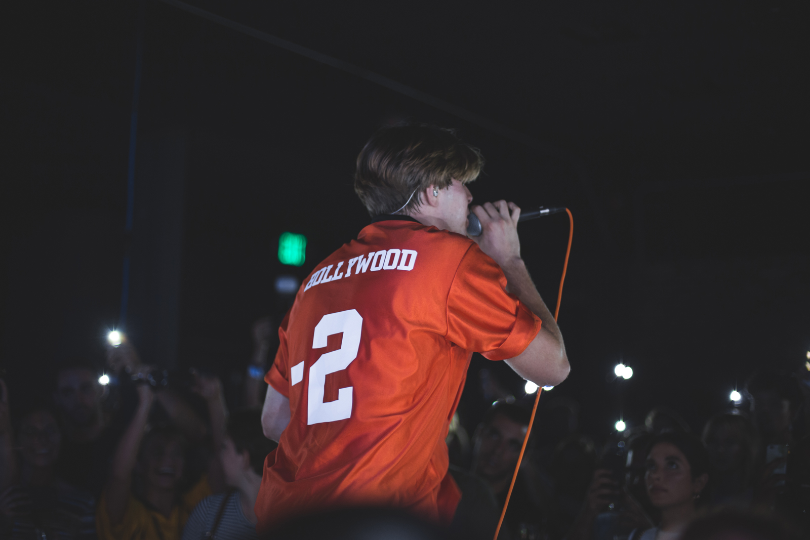 Moontower performing Balcony Part II as the crowd lit up the room with cell phone flash lights at The Moroccan Lounge, September 26, 2018 // photo by Linda Wang