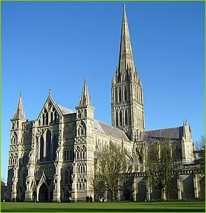 Salisbury Cathedral Close plays host to the city's first Contemporary Craft Fair