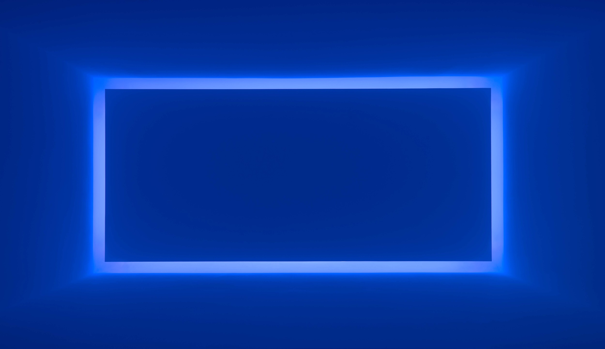 turrell-rondo-blue (1).jpg