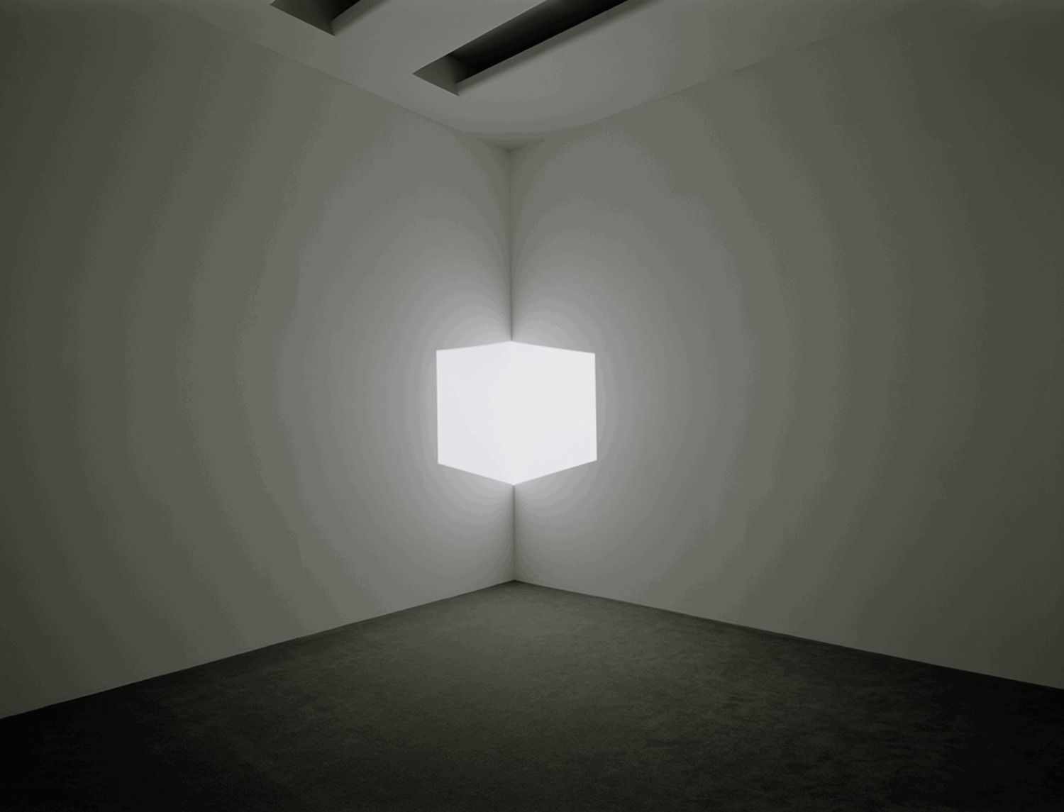 51a7b43ab3fc4b90270003a4_light-matters-seeing-the-light-with-james-turrell_afrum1.jpg