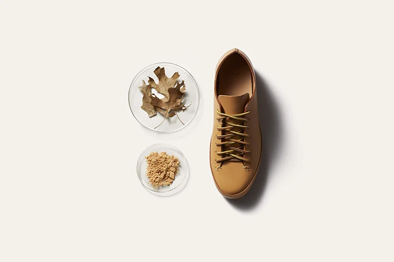 FEIT uses vegetable tanned leather. Vegetable tanned leather is superior because it isnon-irritating, soft to the touch, and ages richly over time and is biodegradeable.