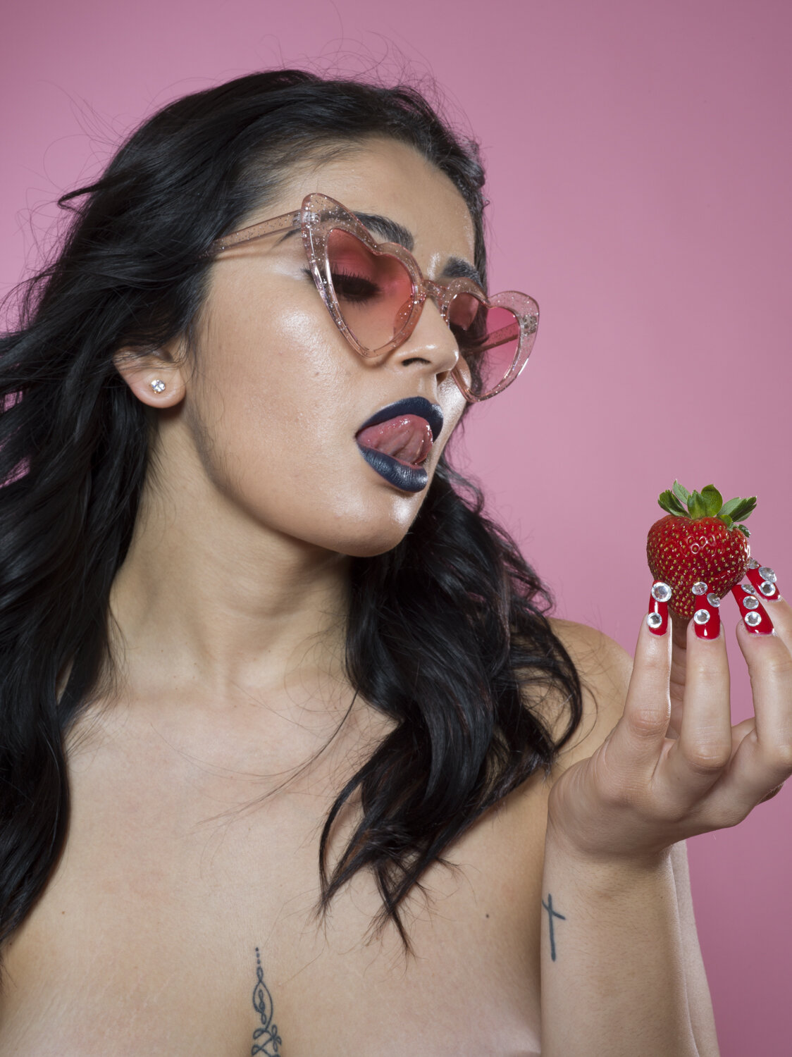 NSFW_Strawberry_001.JPG