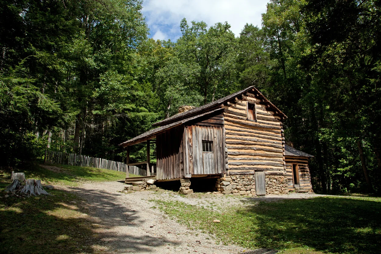 Cades Cove Cabin