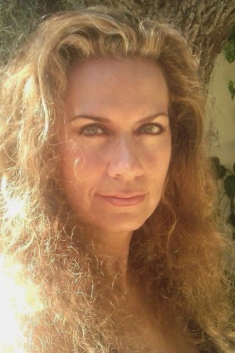 Fine Artist and Muralist, Ana Livingston