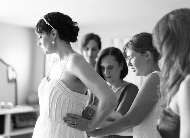 ES_120077_081812_003BW
