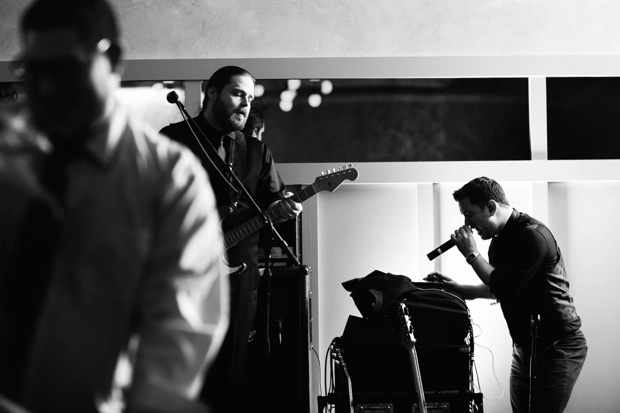 ES_17025_ScimecaFarrellWed_844BW.jpg