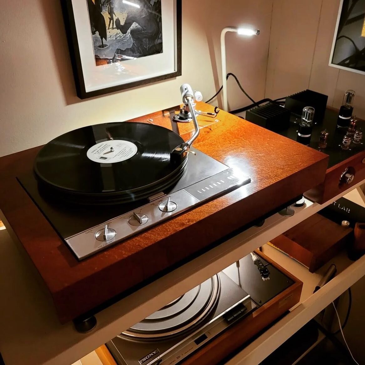 A repost from @deeper_listening of his Garrard 401 assembled on the new plinth. 

#garrard401 #garrard401plinth #vintageaudiogear #vintageturntable #garrardturntable #audiophile #ortofonspu #sme3012 #vinyladdict #vintageaudiophile  #vintagehifi #turn