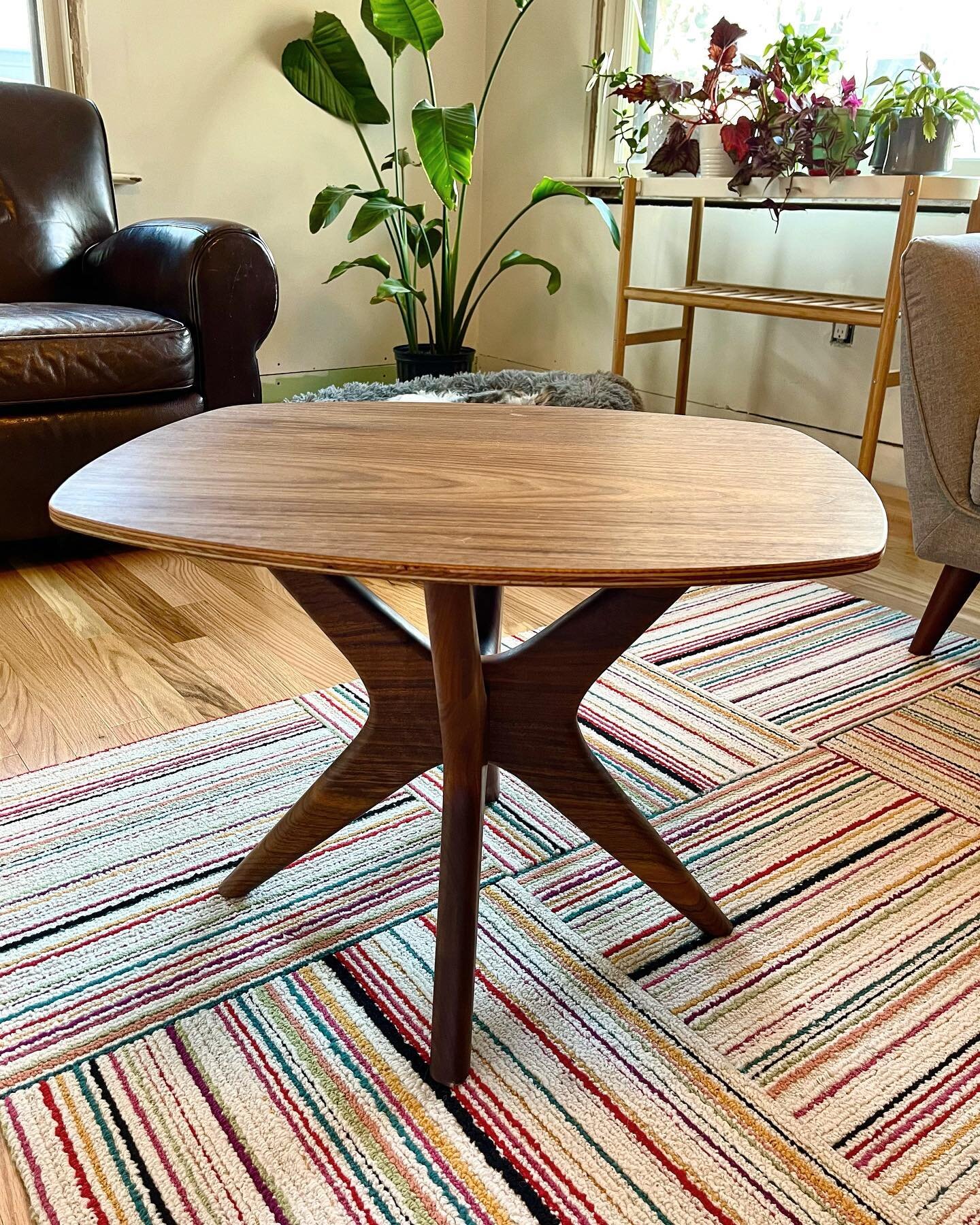 I built an extra set of reproduction Pearsall Jacks end tables and a coffee table a few years ago and they&rsquo;ve just been kicking around the shop. They need to have glass tops fabricated, but I cut an interim walnut ply top out of scrap for this 