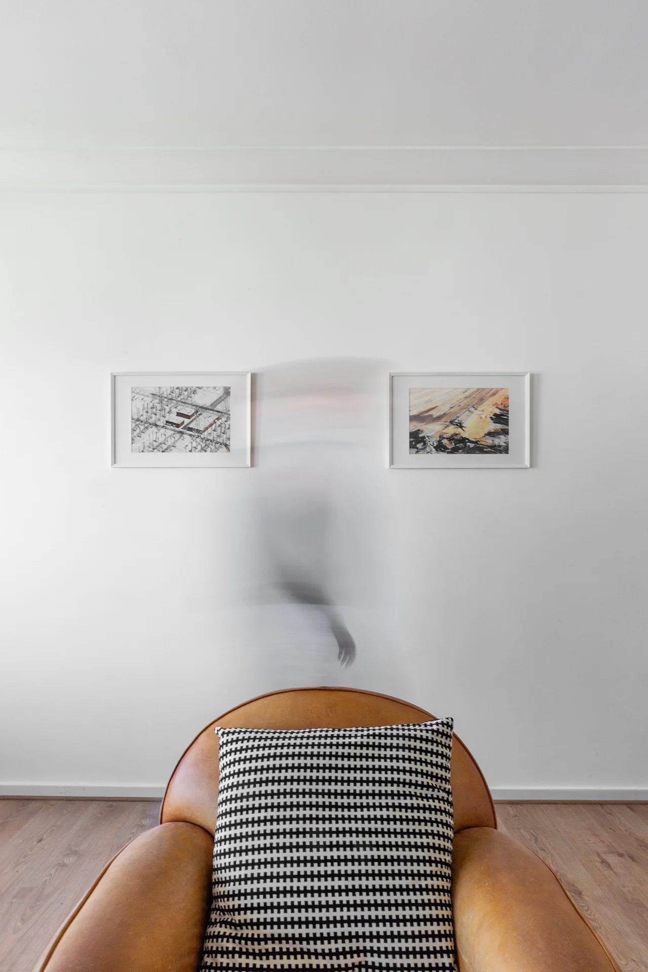 Paul - Moving 4/9 & 9/9 (2015) - Belgium