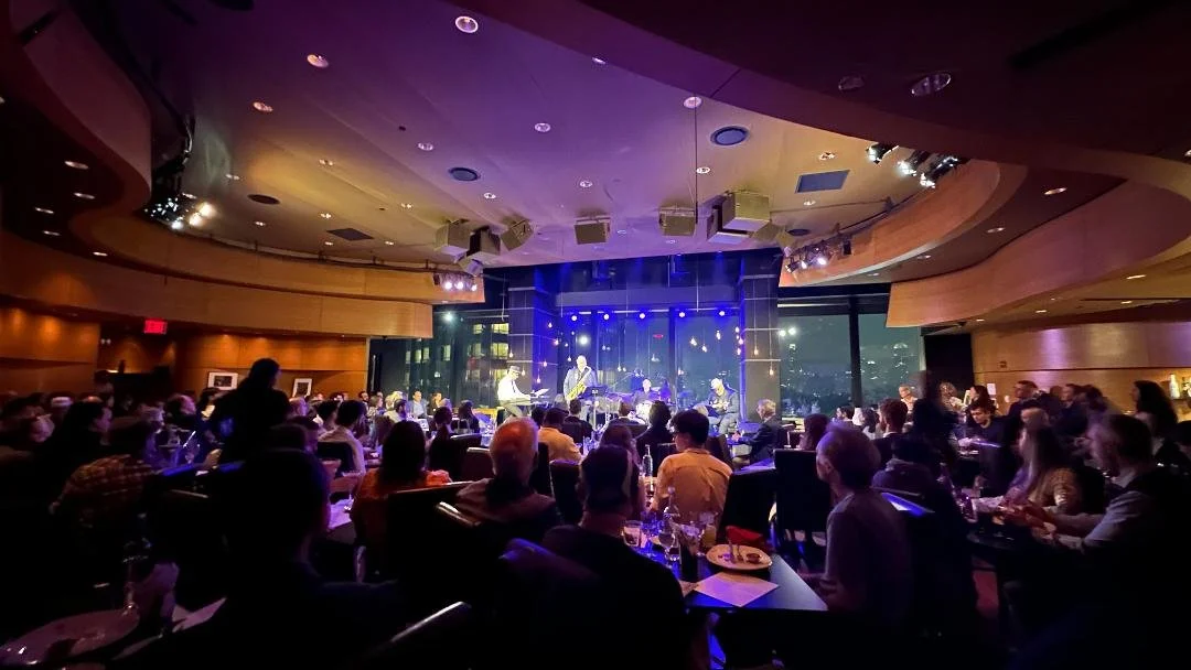 Room Shot of Dizzy's set 2 June 7, 2023