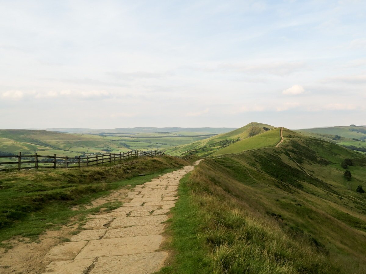 UK-The-Peak-District-MAMTOR_6_Descent-to-Hollins-Cross.jpg