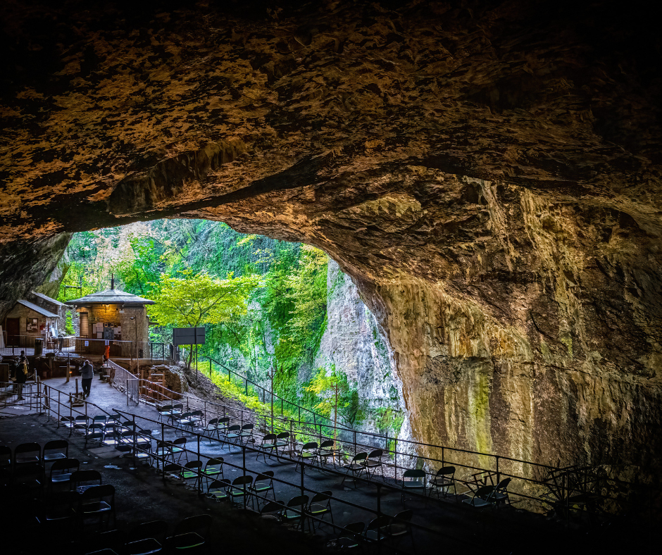 Best Caves in the Peak District — Losehill House
