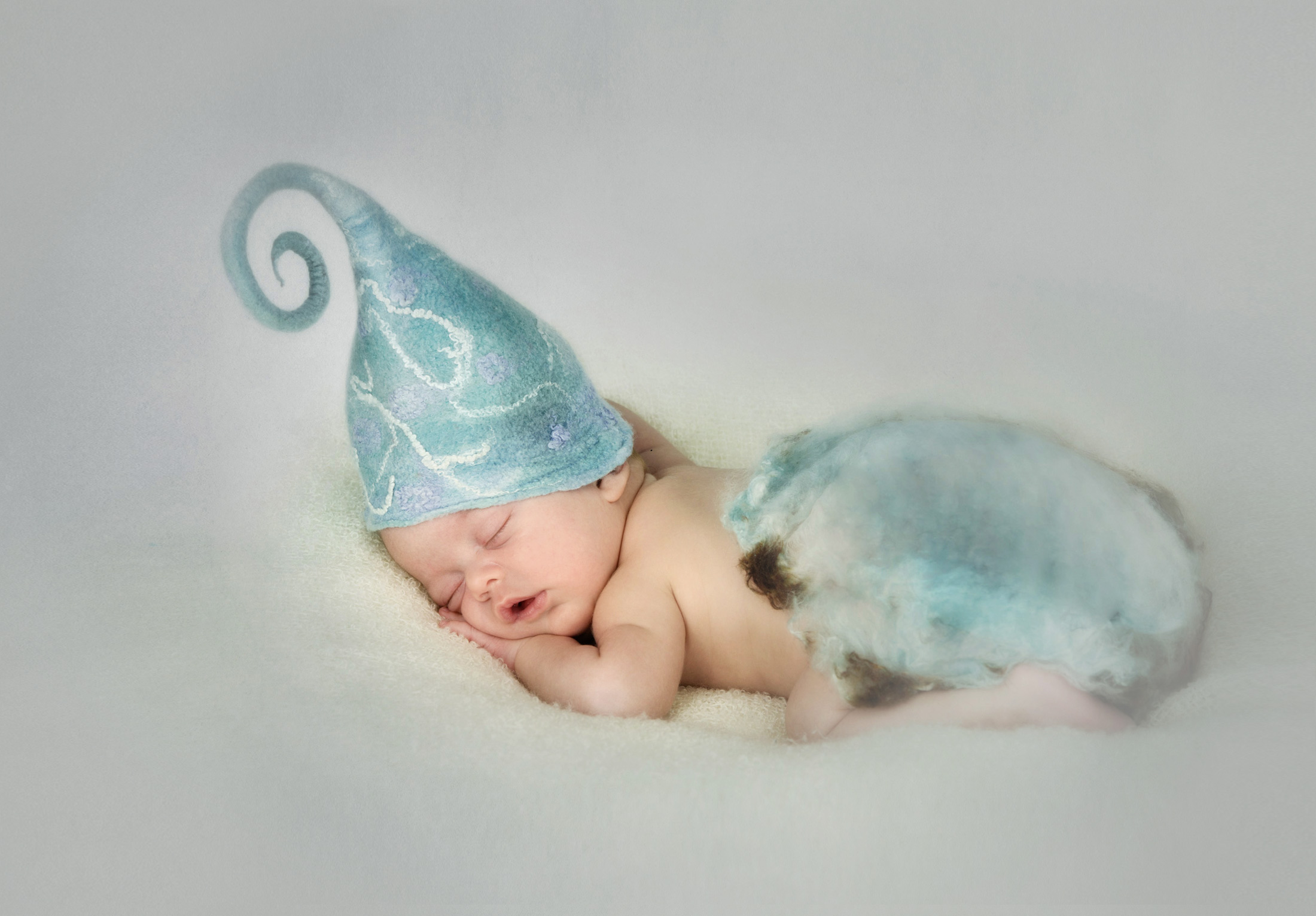 regina-newborn-photographers-free-lense-photo-027.jpg