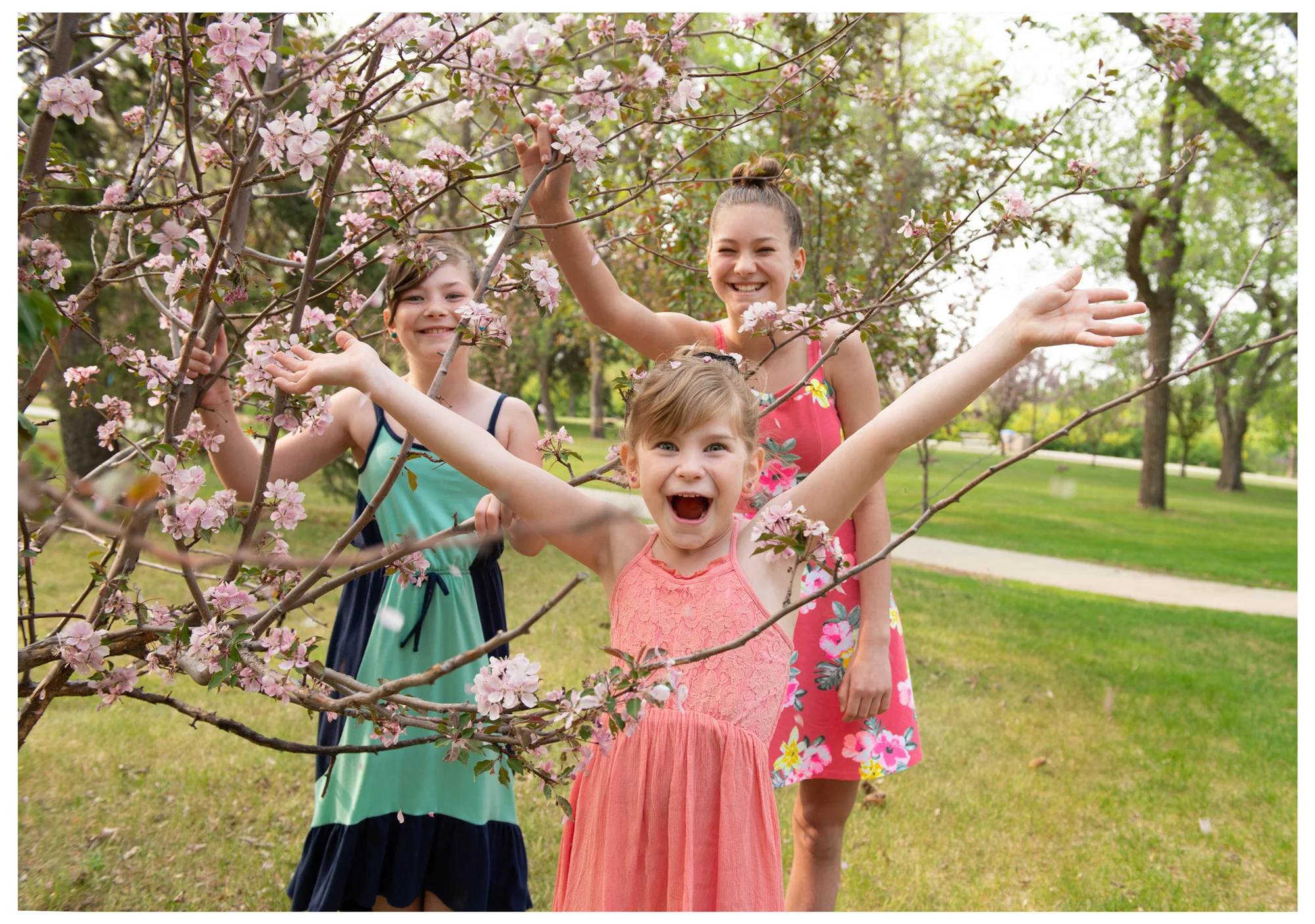 adorable-trio-free-lense-photo.jpg