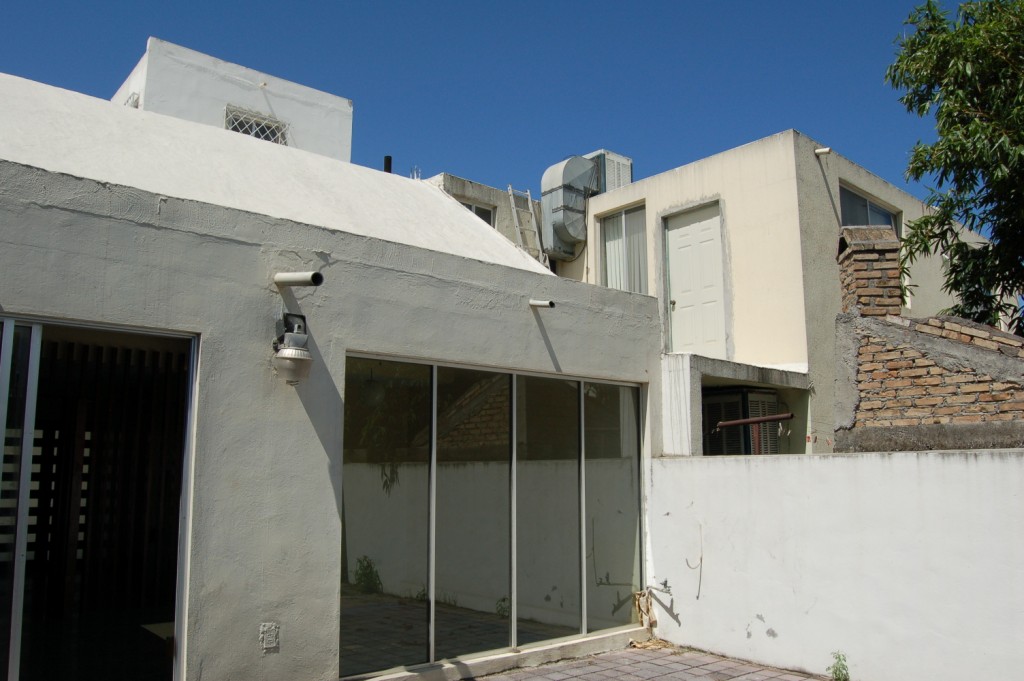   Ubicación: &nbsp; Col. Villa del Río, San Pedro G.G, N.L.    Etapa de Proyecto: &nbsp; Proyecto Terminado en 2010    Colaborador: &nbsp; Roldán Lozano  