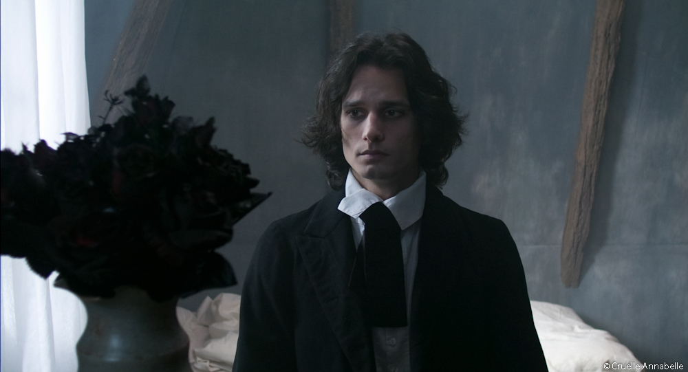 Still from Cruelle Annabelle
