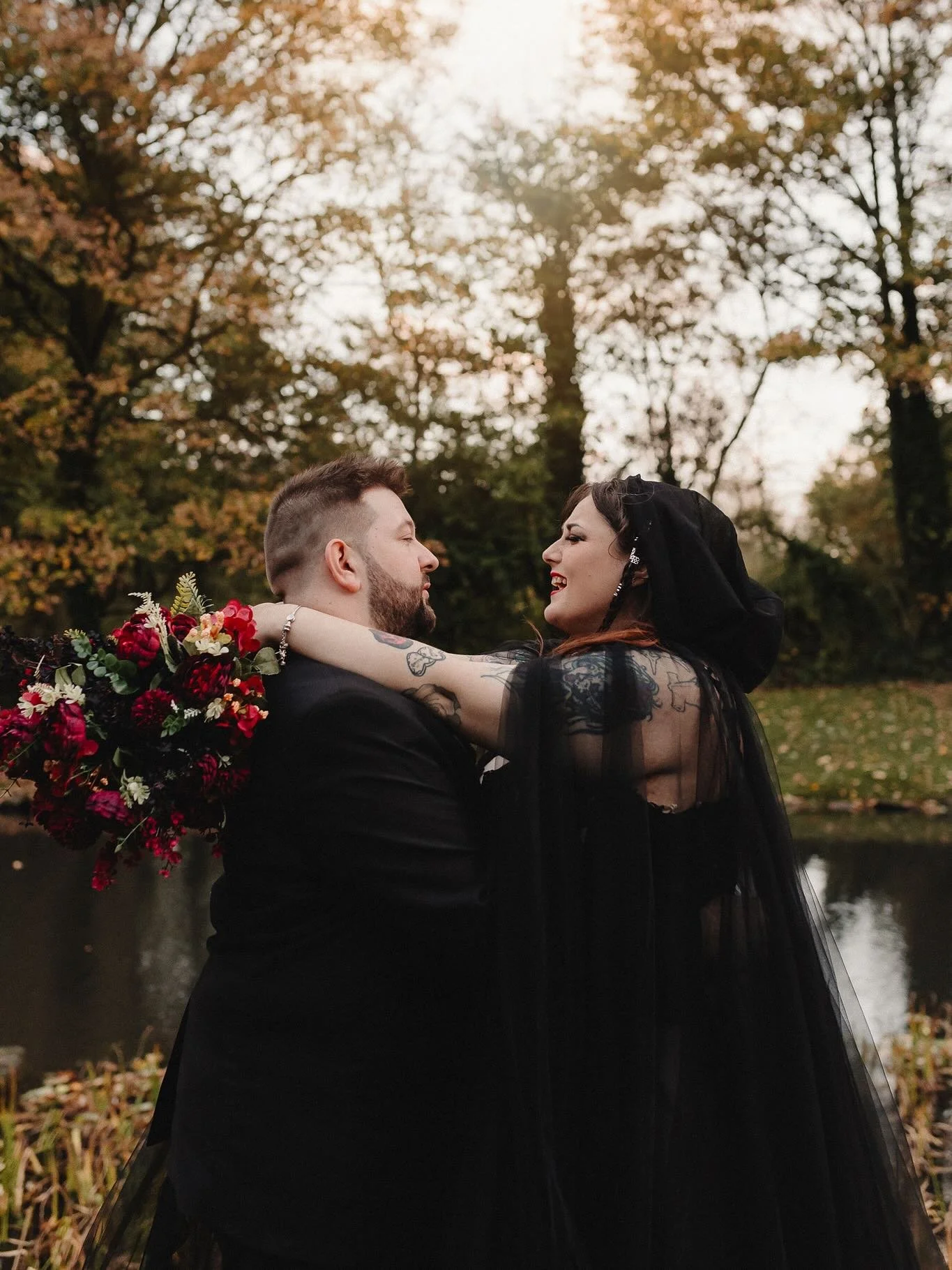 I can&rsquo;t believe it&rsquo;s been a WHOLE YEAR since S&amp;N said &ldquo;I do&rdquo; and officially tied the knot 🖤 It was the perfect day, with the ultimate autumnal vibes 🤘🏻🍂

⚡️DIARY OPEN FOR 2026/2027⚡️

💒 Planning your big day and looki