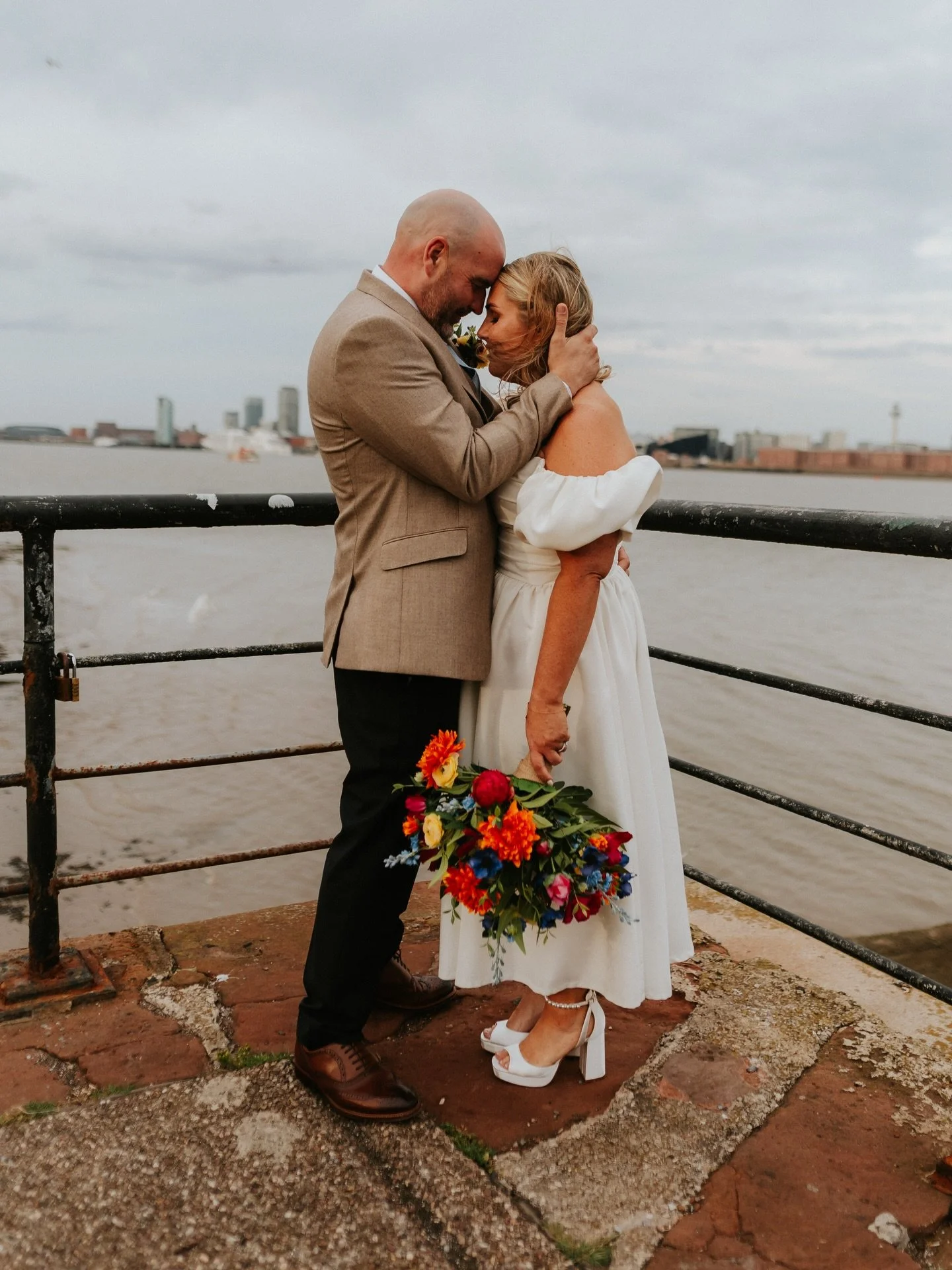 Are you in the thick of wedding planning? Getting married in 2026 or 2027? CONGRATULATIONS 🖤⚡️

The first couple of weeks of the year are the busiest for enquiries, so if you&rsquo;re looking to get in touch, direct message me HELLO and I&rsquo;ll g