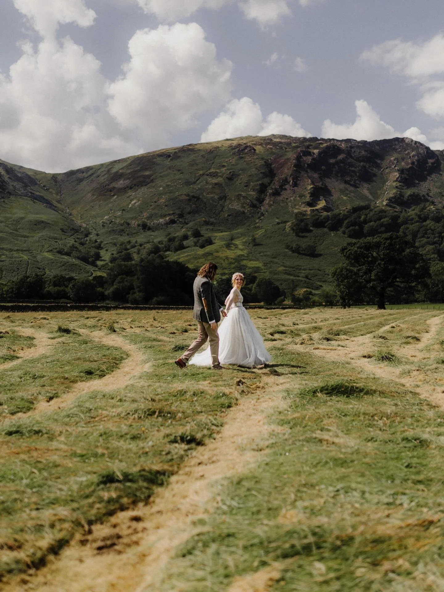 Wedding album: #EarthDay edition 💚

#WeddingPhotographerUK&nbsp;#NorthWestWeddingPhotographer&nbsp;#WeddingInspo&nbsp;#DocumentaryWeddingPhotography