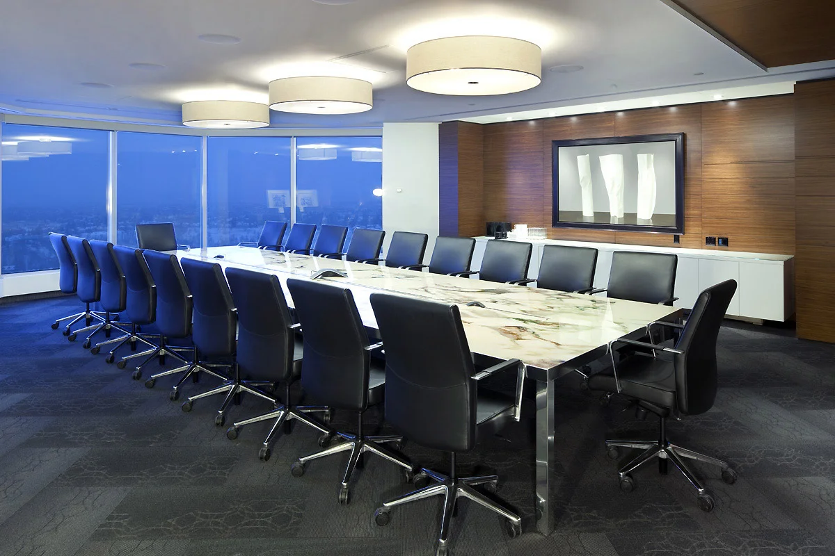 Norton Rose Fulbright Canterra Tower, Calgary 2012 A timeless space that accurately reflects the first-class international law firm residing within it. Rich woods, natural materials, reflective surfaces, and crisp detailing create a fresh but also inviting atmosphere. 