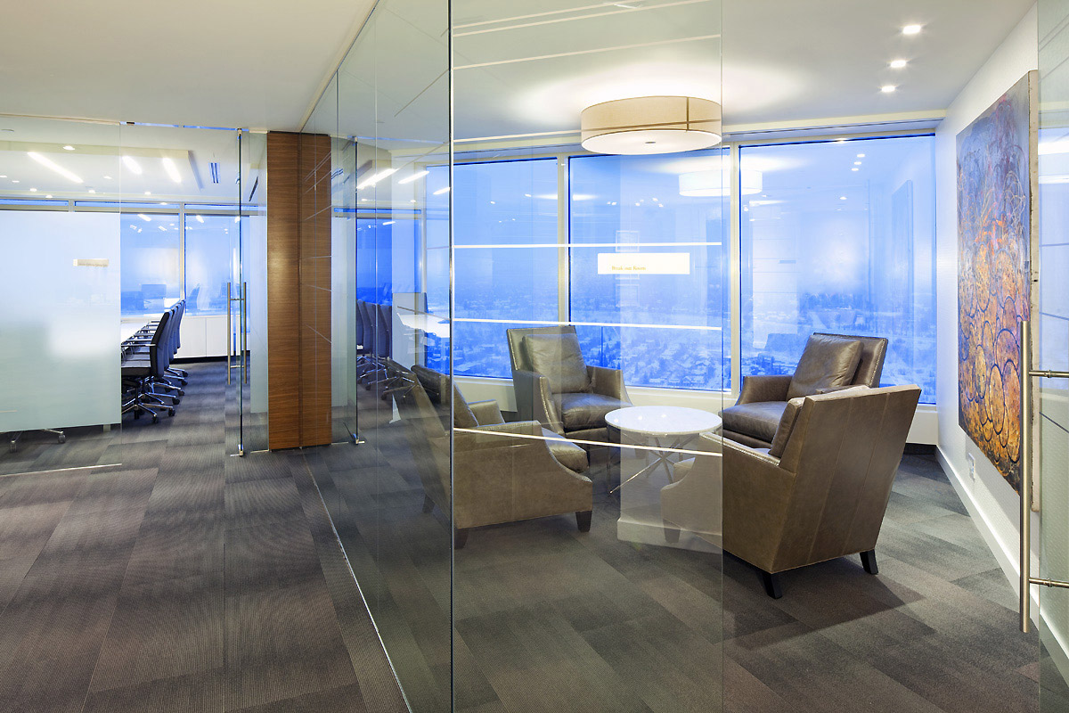 Norton Rose Fulbright Canterra Tower, Calgary 2012 A timeless space that accurately reflects the first-class international law firm residing within it. Rich woods, natural materials, reflective surfaces, and crisp detailing create a fresh but also inviting atmosphere. 