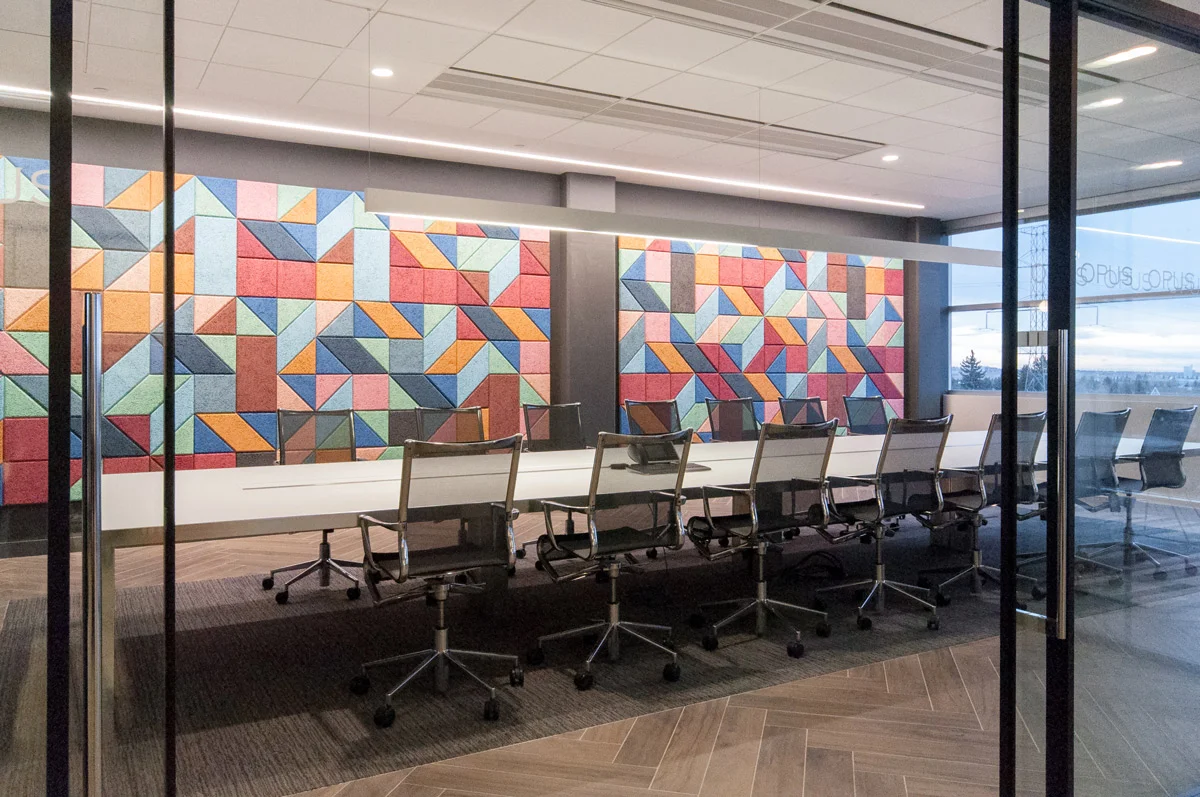 Opus Corp Britannia Crossing, Calgary 2015 Opus' office space features a dramatic combination of contemporary and classic design. This wellness-focused project features an chef's kitchen, staff lounge, fitness centre and shower facilities.