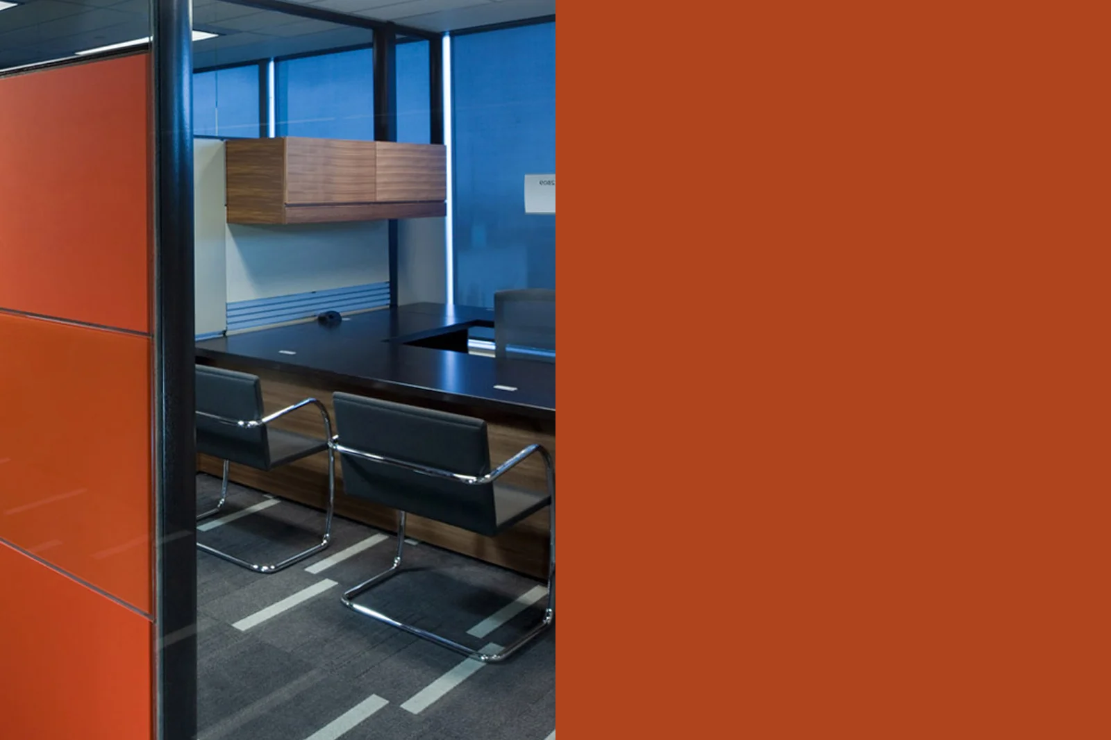 Baytex Energy Corp Centennial Place, Calgary 2009 A high-contrast tenant improvement that uses colour and variations in material finish to break-down long interior corridors and provide way-finding. Clerestory glass is used to make rooms feel larger.