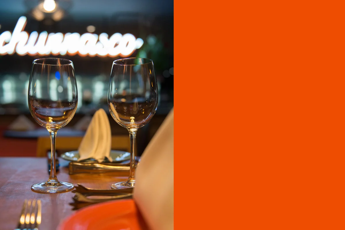 Minas Brazilian Steakhouse Eau Claire Calgary, 2015 Minas Brazilian Steakhouse offers traditional Brazilian food in a contemporary setting. A bold colour palette and an eclectic mix of finishes and fixtures suit Minas' energetic and lively vision.