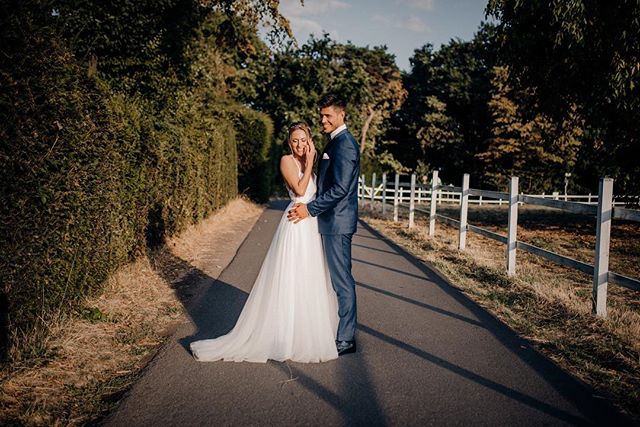 Sunkissed...
.
.
.
_____________________
Still in love with these two beautys 👰🏼🤵🏻
.
{Werbung wg. Verlinkungen}
His dress: @guidolepper 
Her dress: @herzbraut 
MuA: @maleike_styling 
#belovedstories
#twosecretvows 
#adventuresession
#theweddingle
