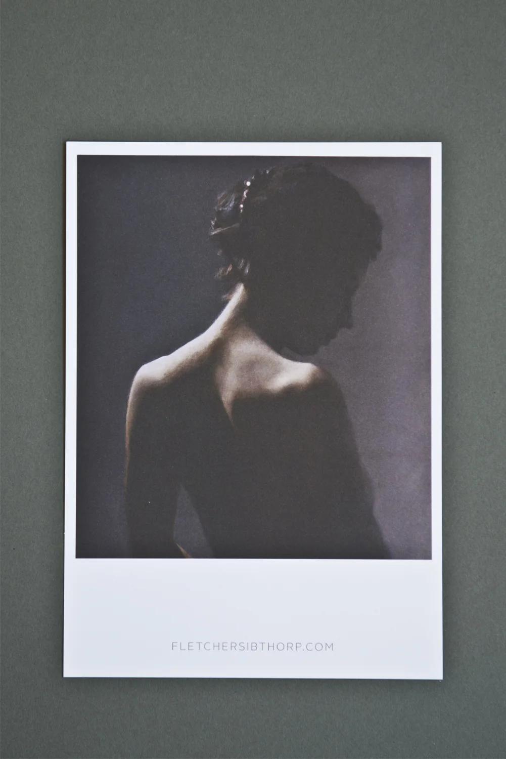 Packed with information, and elegant in design and materials, this promo beautifully communicates the artist’s style and vision.