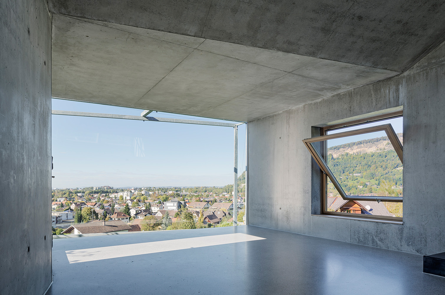 Studio interior. Photo: Eduard Hueber