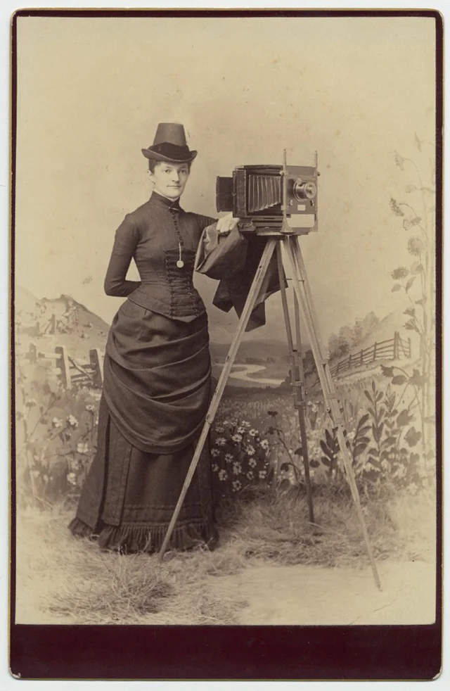 Victorian Women Photographers With Their Cameras Online Don t Take Victorian Women Photographers With Their Cameras Online Don t Take