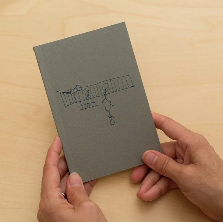 This weekend our editors are reading "The History of Photography in Pen and Ink" (A-Jump Books, 2012) by Charles Woodward. Read more at www.donttakepictures.com
.
.
#charleswoodard #penandink #photohistory #weekendreading #ajumpbooks