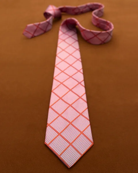 pink_tie.jpg