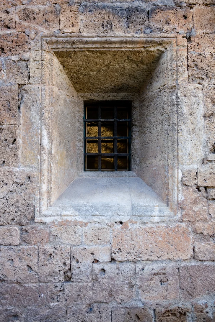 alhambra_window.JPG