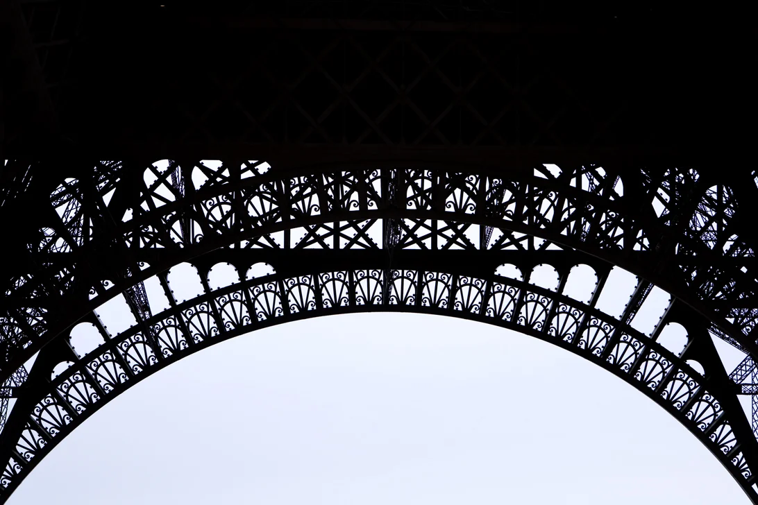 eiffeltowerarch.JPG