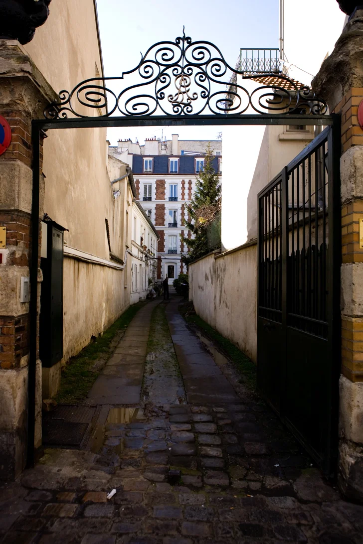 paris_driveway.JPG